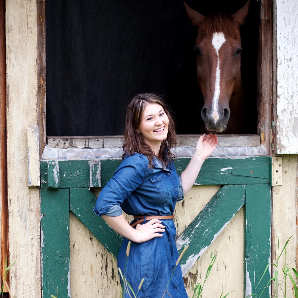 Meet your Posher, Delaney